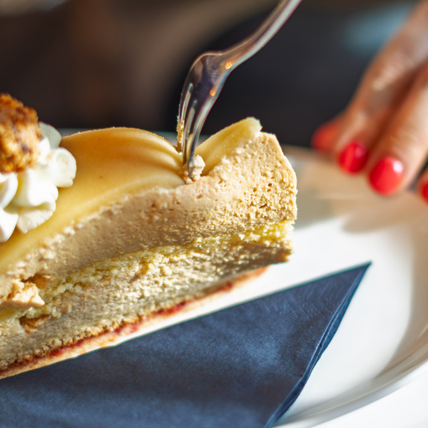 Hausgemachter Kuchen im Kunstcafé